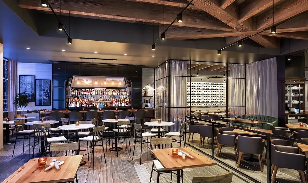 Le Meridien Denver Downtown Hotel